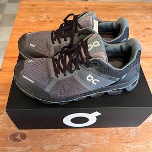 On Cloudace - Size 9